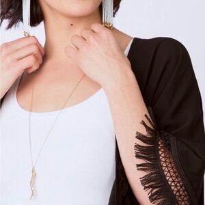 Stella & Dot Coral Pendant Necklace